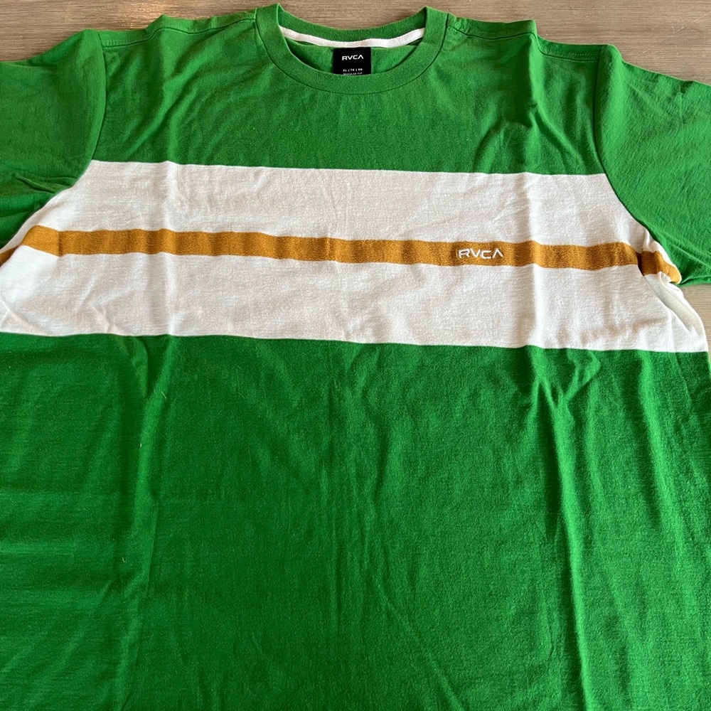 COPY - RVCA regular fit t-shirt. Size XL